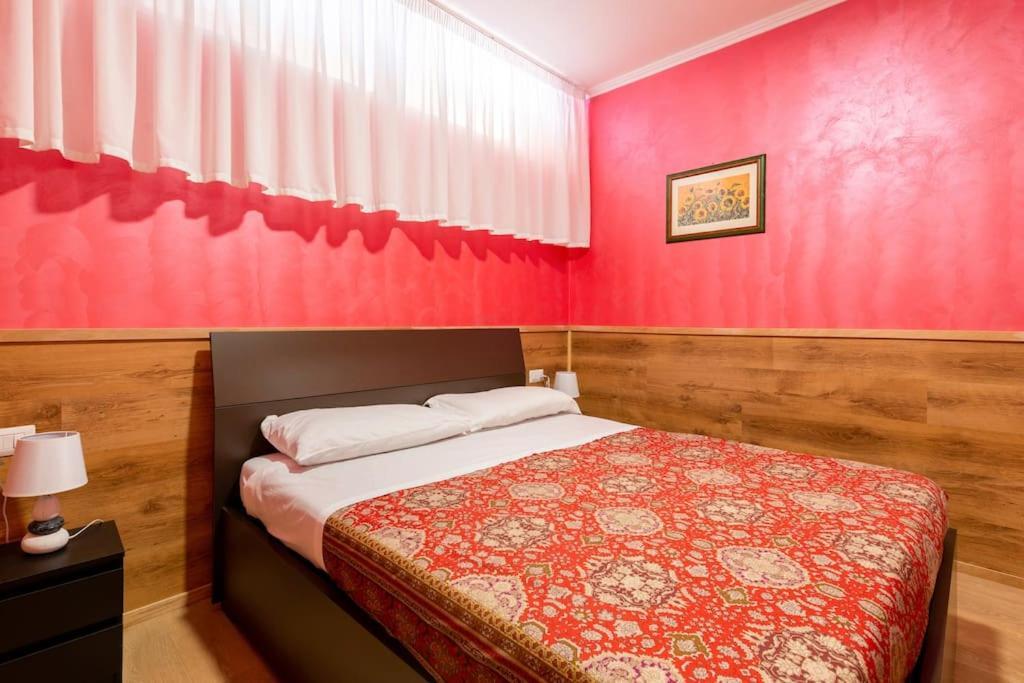 Old Club Casa Vacanze Carlo Trani Aprilia Extérieur photo